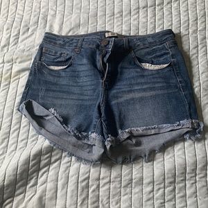 Shorts size 6 lightly worn